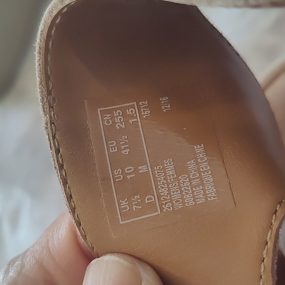 Clarks Reedly Salene Beige Perforated Nubuck Leather Wedge Sandals Size 10 M - Picture 5 of 7